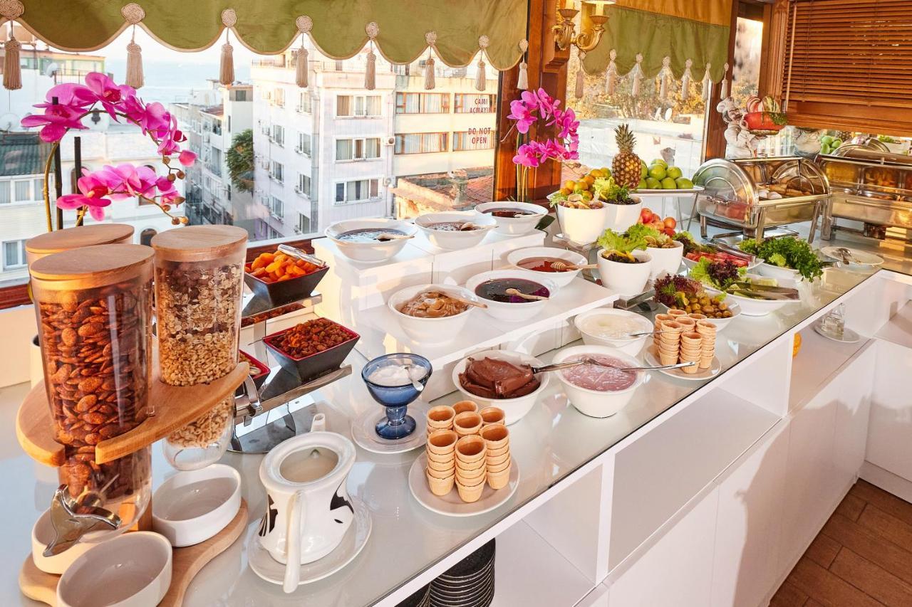 Alzer Hotel 4*
