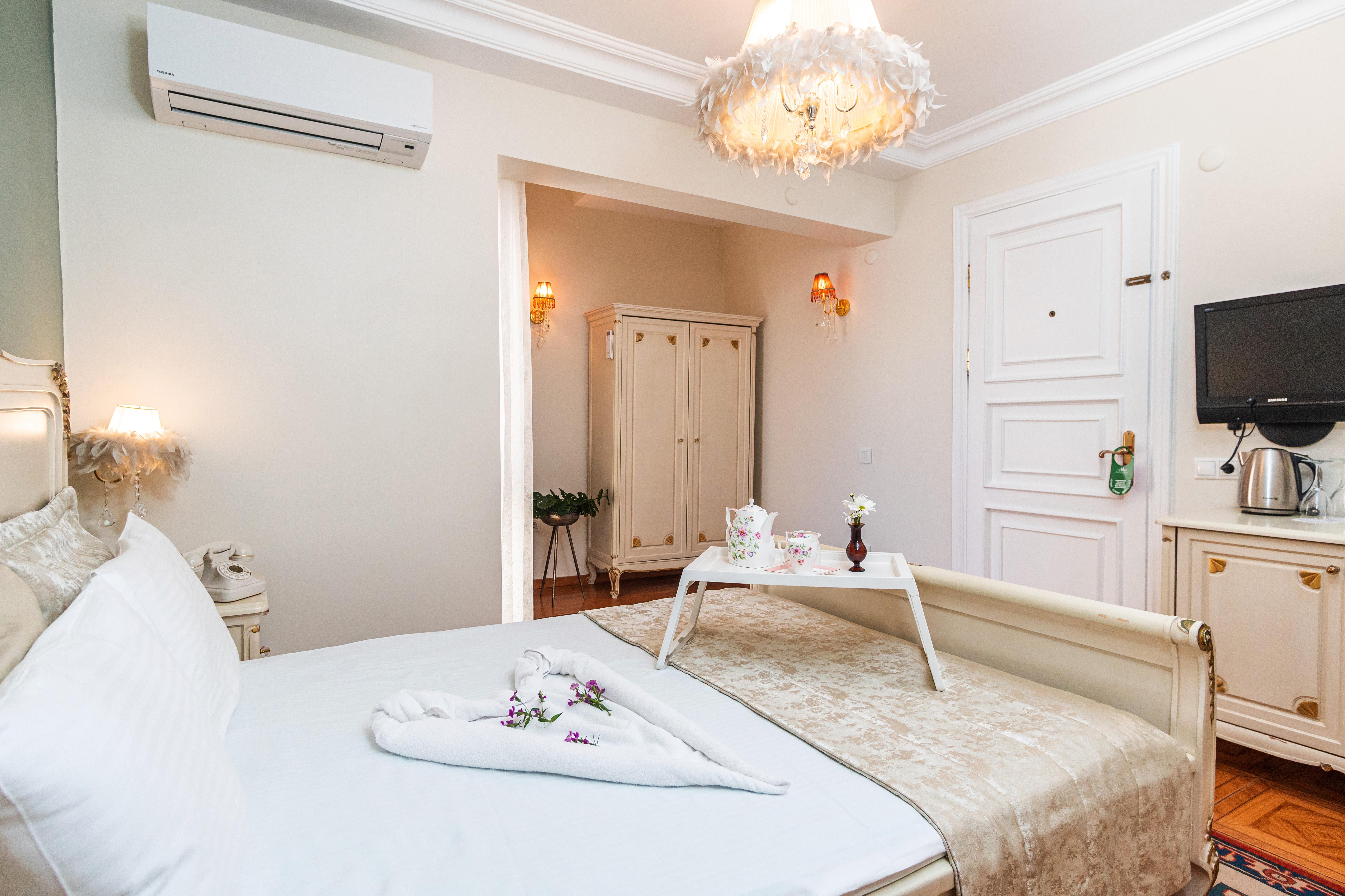 Alzer Istanbul